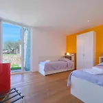 Ferienvilla 'madaba' Mit Blick Aufs Wasser By Interhome Nyaraló Bardolino