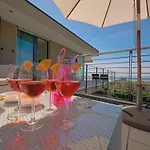 Nyaraló Ferienvilla 'madaba' Mit Blick Aufs Wasser By Interhome *