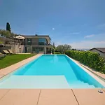 Nyaraló Ferienvilla 'madaba' Mit Blick Aufs Wasser By Interhome *