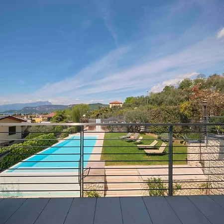Nyaraló Ferienvilla 'madaba' Mit Blick Aufs Wasser By Interhome *