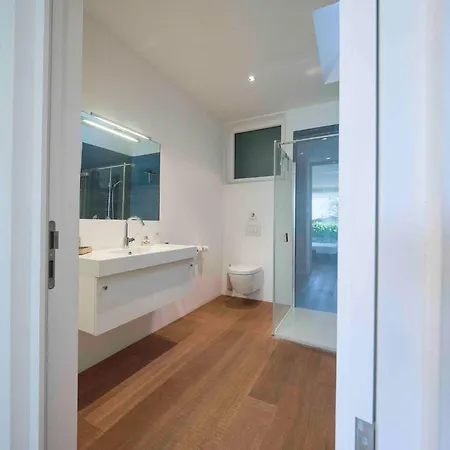 Ferienvilla 'madaba' Mit Blick Aufs Wasser By Interhome بيت للعطل باردولينو