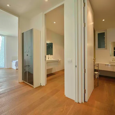 Ferienvilla 'madaba' Mit Blick Aufs Wasser By Interhome باردولينو