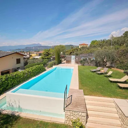 Ferienvilla 'madaba' Mit Blick Aufs Wasser By Interhome بيت للعطل باردولينو